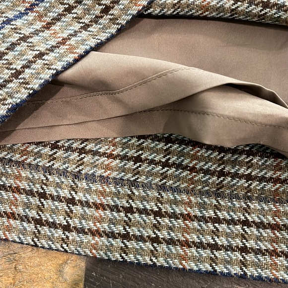 NWT Vintage Outback Red wool mini skirt with liner.  Size 10. - Picture 2 of 7